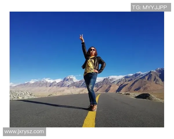 赵芳畅谈英雄联盟S15赛季的成长与挑战之路